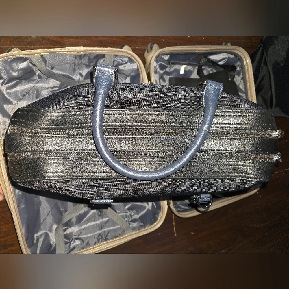 The Ivens Travel Bag in Nylon and Leather - Picture 7 of 9